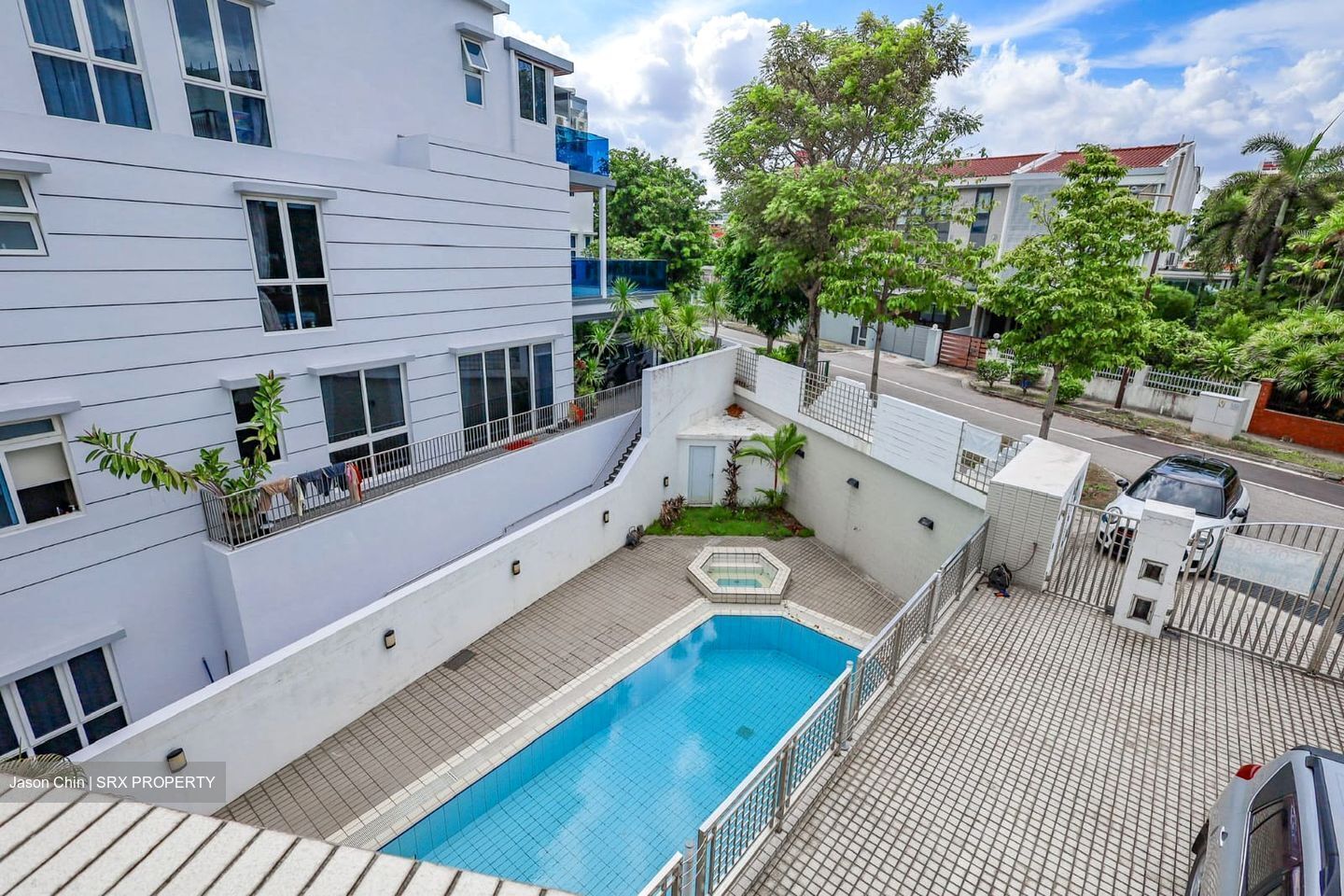 Sennett Avenue (D16), Semi-Detached #537001061